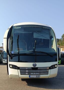 MAN 19.420 con Sunsundegui SC7 13m 55/59+C+G+WC (2PMR)